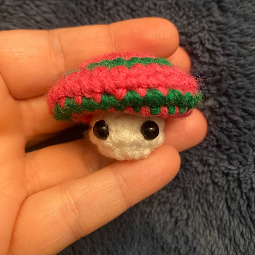 Crochet Popping Mushroom Pink and Green - Picture 3 of 4